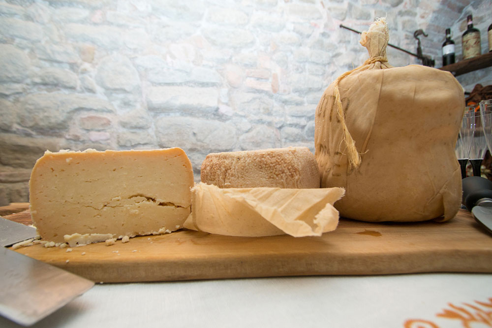 Avoid These Foods to Manage Migraines Effectively